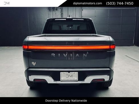 Used 2022 Rivian R1T Adventure AWD/4WD image 5