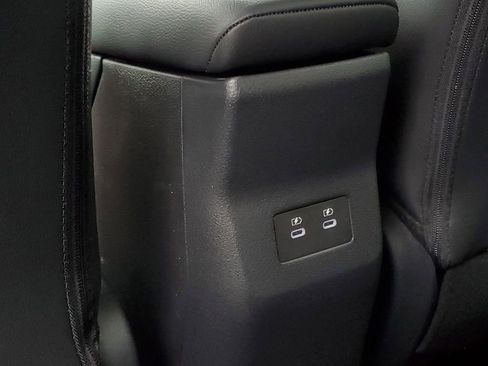 New 2025 Nissan Kicks SR image 31