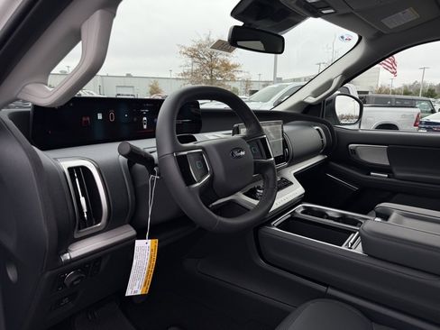 New 2026 Ford Expedition Max Active image 10