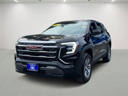 Used 2025 GMC Terrain Elevation