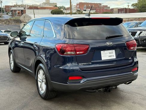 Used 2019 Kia Sorento FWD image 8