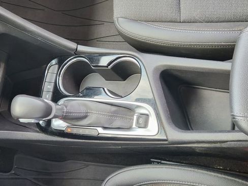 Used 2020 Buick Encore GX Preferred w/ Cold Weather Comfort Package image 18