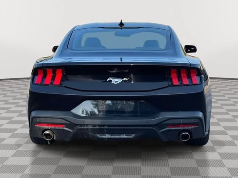 Used 2024 Ford Mustang Coupe RWD image 7