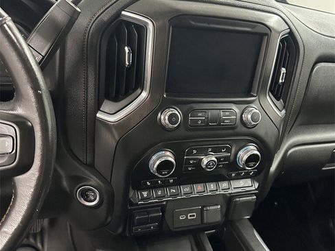 Used 2021 GMC Sierra 2500 AT4 w/ AT4 Premium Plus Package image 17