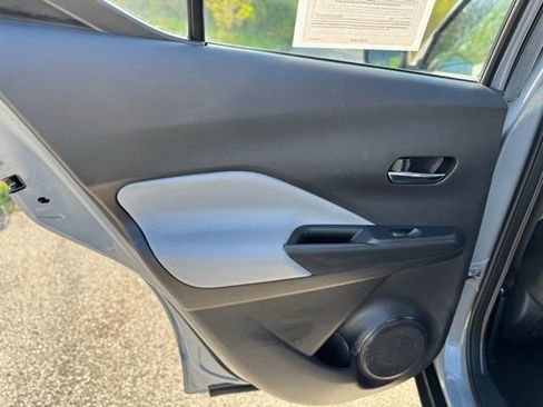Used 2023 Nissan Kicks SR w/ SR Premium Package FWD image 12