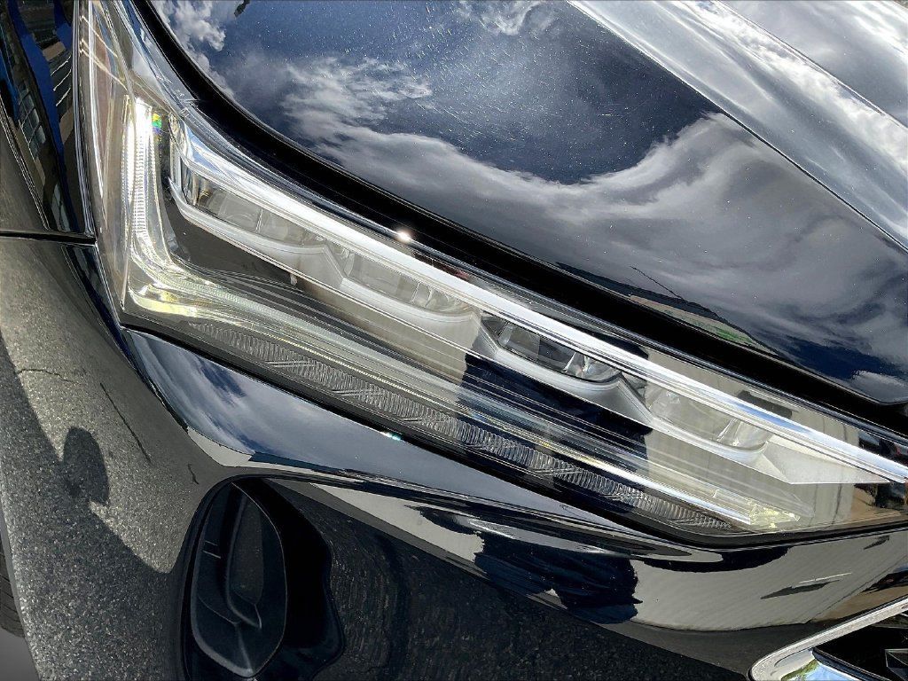Used 2023 Acura MDX w/ Technology Package AWD/4WD image 34