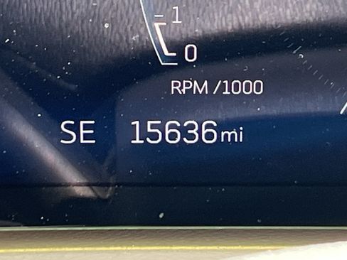 Used 2025 Cadillac XT4 Premium Luxury FWD image 22