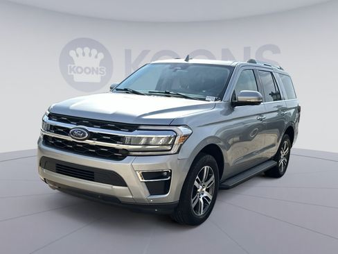 Used 2024 Ford Expedition Limited AWD/4WD image 5