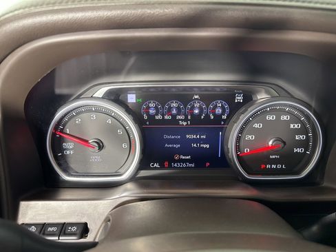 Used 2019 Chevrolet Silverado 1500 LTZ w/ LTZ Premium Package image 18