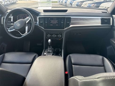 Used 2023 Volkswagen Atlas Cross Sport SE image 14