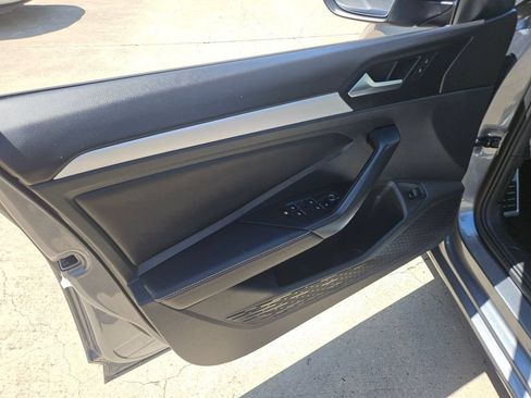 Used 2025 Volkswagen Jetta Sport FWD image 11