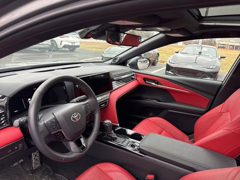 Used 2025 Toyota Camry XSE image 10