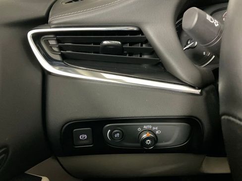 Used 2018 Buick Enclave Premium w/ Experience Buick Package image 20