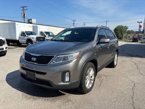 Used 2015 Kia Sorento EX image 1