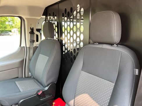 Used 2025 Ford Transit 250 Low Roof w/ Exterior Upgrade Package RWD image 17