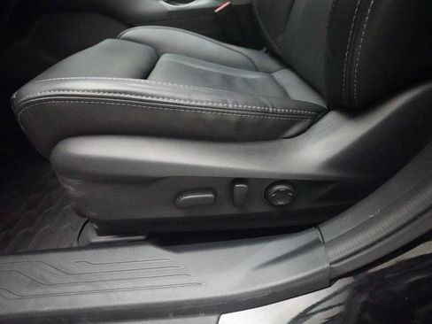 Used 2025 Subaru Outback Limited AWD/4WD image 29