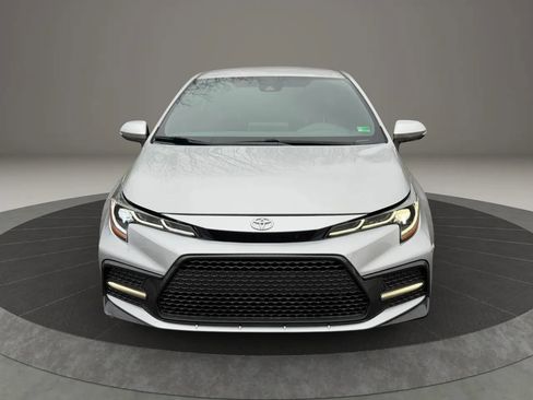 Used 2020 Toyota Corolla SE image 4