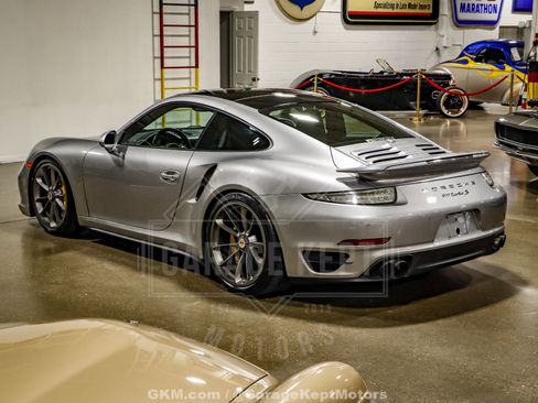 Used 2014 Porsche 911 Turbo S image 17
