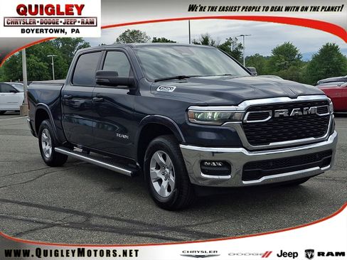 Used 2025 RAM 1500 Big Horn AWD/4WD image 1