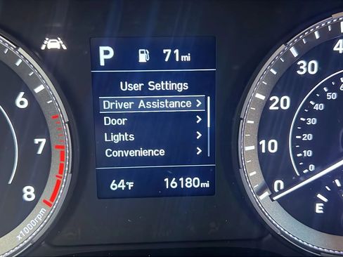 Used 2022 Hyundai Venue SE image 13