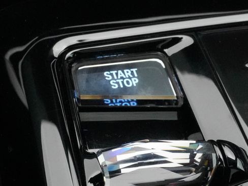 Used 2024 BMW i5 M60 w/ Executive Package image 28