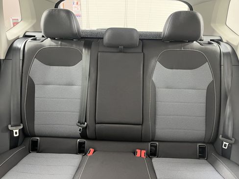 Certified 2025 Volkswagen Taos S FWD image 22