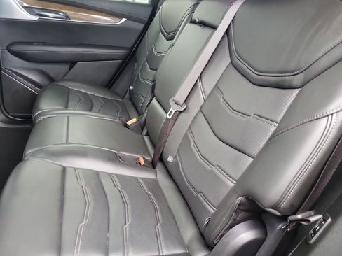 Used 2021 Cadillac XT6 Sport w/ Platinum Package image 13