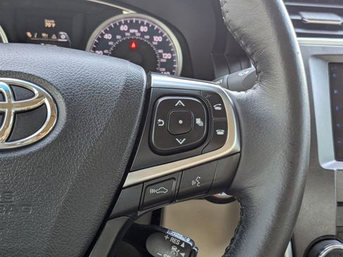 Used 2016 Toyota Camry XLE image 23