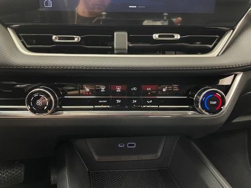 New 2026 Chevrolet Equinox LT w/ Safety and Technology Package AWD/4WD image 6