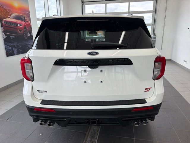 Certified 2023 Ford Explorer ST w/ Technology Package AWD/4WD image 4