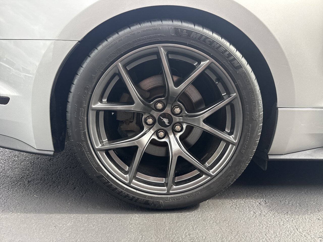 Used 2019 Ford Mustang GT Premium w/ Performance Package - Level 2 RWD image 28