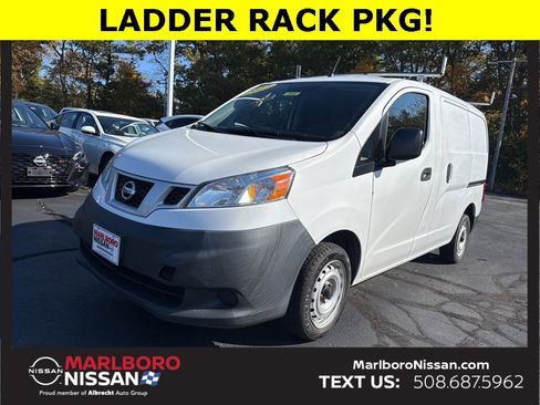 Used 2017 Nissan NV200 S w/ Back Door Glass Package image 3