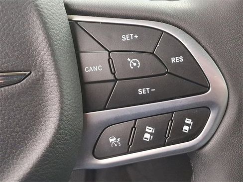 Used 2023 Chrysler 300 Touring L w/ Popular Equipment Group image 22