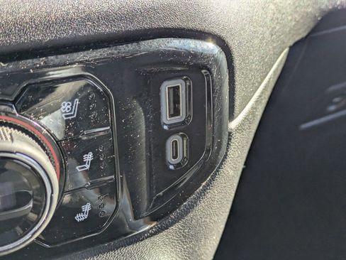 Used 2025 Chevrolet Silverado 3500 High Country w/ High Country Premium Package image 29