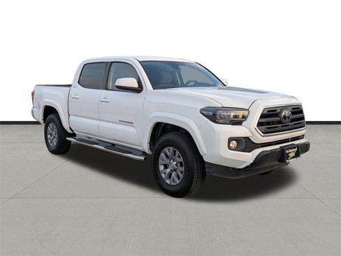 Used 2019 Toyota Tacoma SR5 image 3