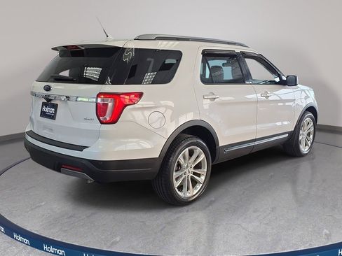 Certified 2019 Ford Explorer XLT w/ Equipment Group 202A AWD/4WD image 5