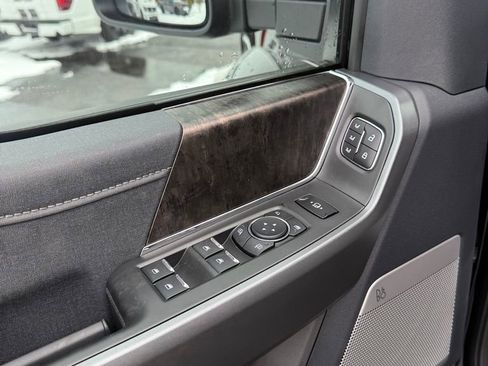 New 2026 Ford F250 Lariat w/ Black Appearance Package image 15