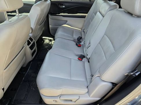 Certified 2021 Honda Pilot Special Edition image 15