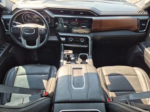 Used 2022 GMC Sierra 1500 Denali w/ Technology Package AWD/4WD image 18