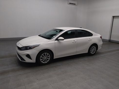 Used 2022 Kia Forte Sedan image 2
