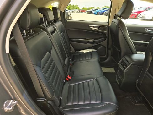 Used 2024 Ford Edge SEL image 29