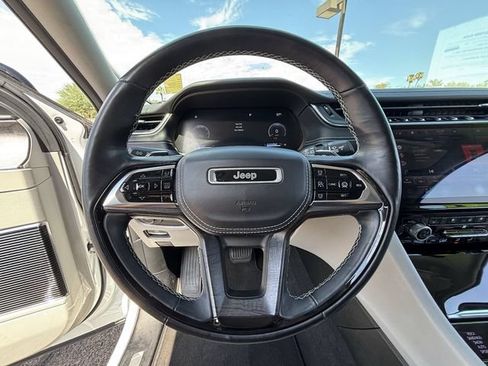 Used 2021 Jeep Grand Cherokee L Overland w/ Advanced Protech Group III AWD/4WD image 26