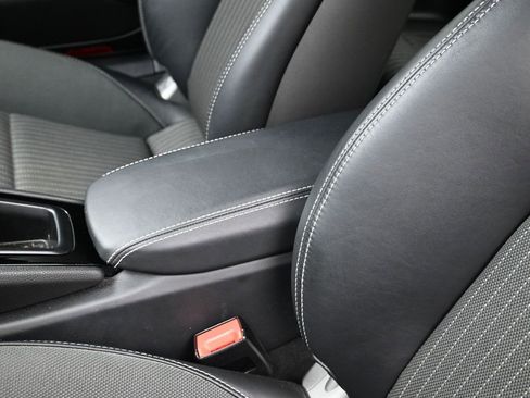 Used 2019 Porsche 911 Carrera T w/ Carrera T Interior Package image 18