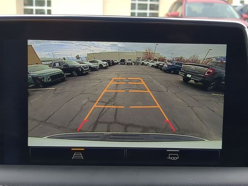 Used 2024 Chevrolet Suburban LT image 23