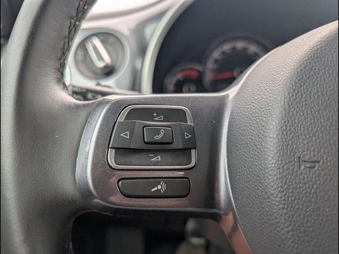 Used 2019 Volkswagen Beetle 2.0T SE FWD image 13