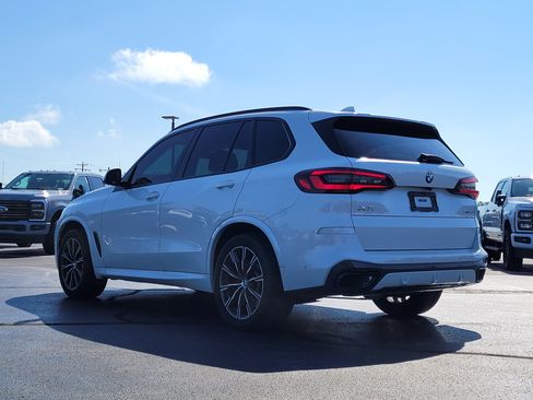 Used 2021 BMW X5 xDrive40i w/ M Sport Package AWD/4WD image 6