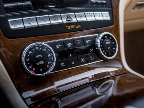 Used 2013 Mercedes-Benz SL 63 AMG image 25