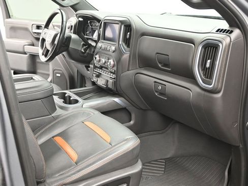 Used 2021 GMC Sierra 1500 AT4 w/ AT4 Value Package AWD/4WD image 6