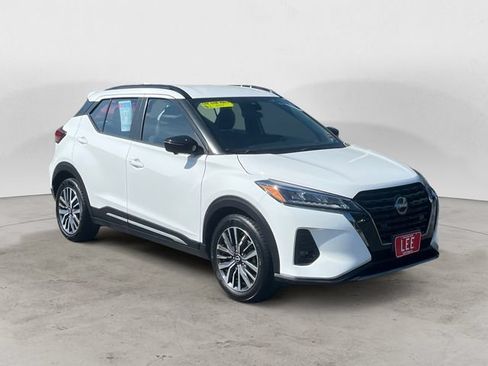 Used 2024 Nissan Kicks SR FWD image 7
