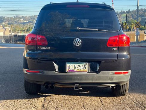 Used 2016 Volkswagen Tiguan S image 7